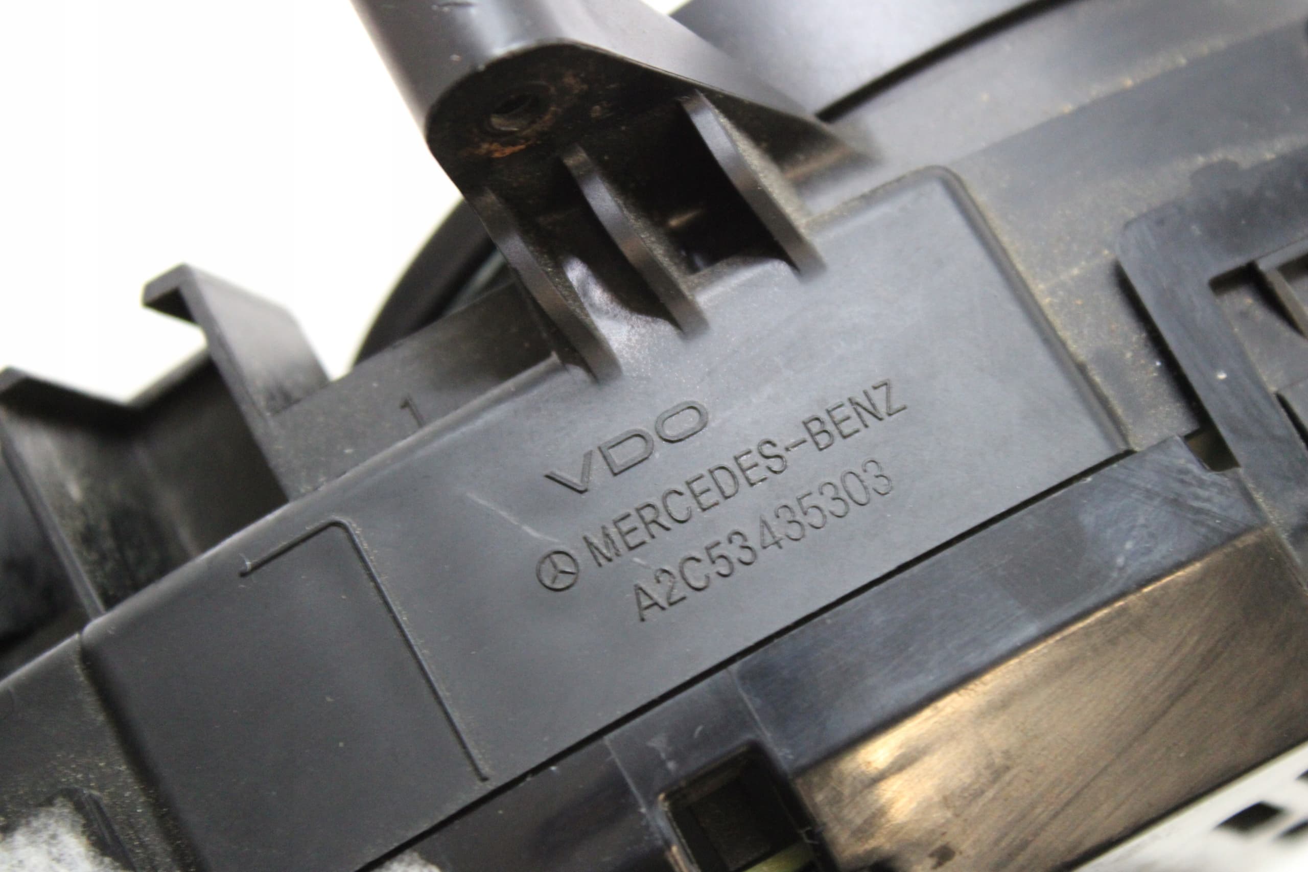 Mercedes-Benz E-Klasse W212 Screen Kombiinstrument Tacho - Thumbnail 6