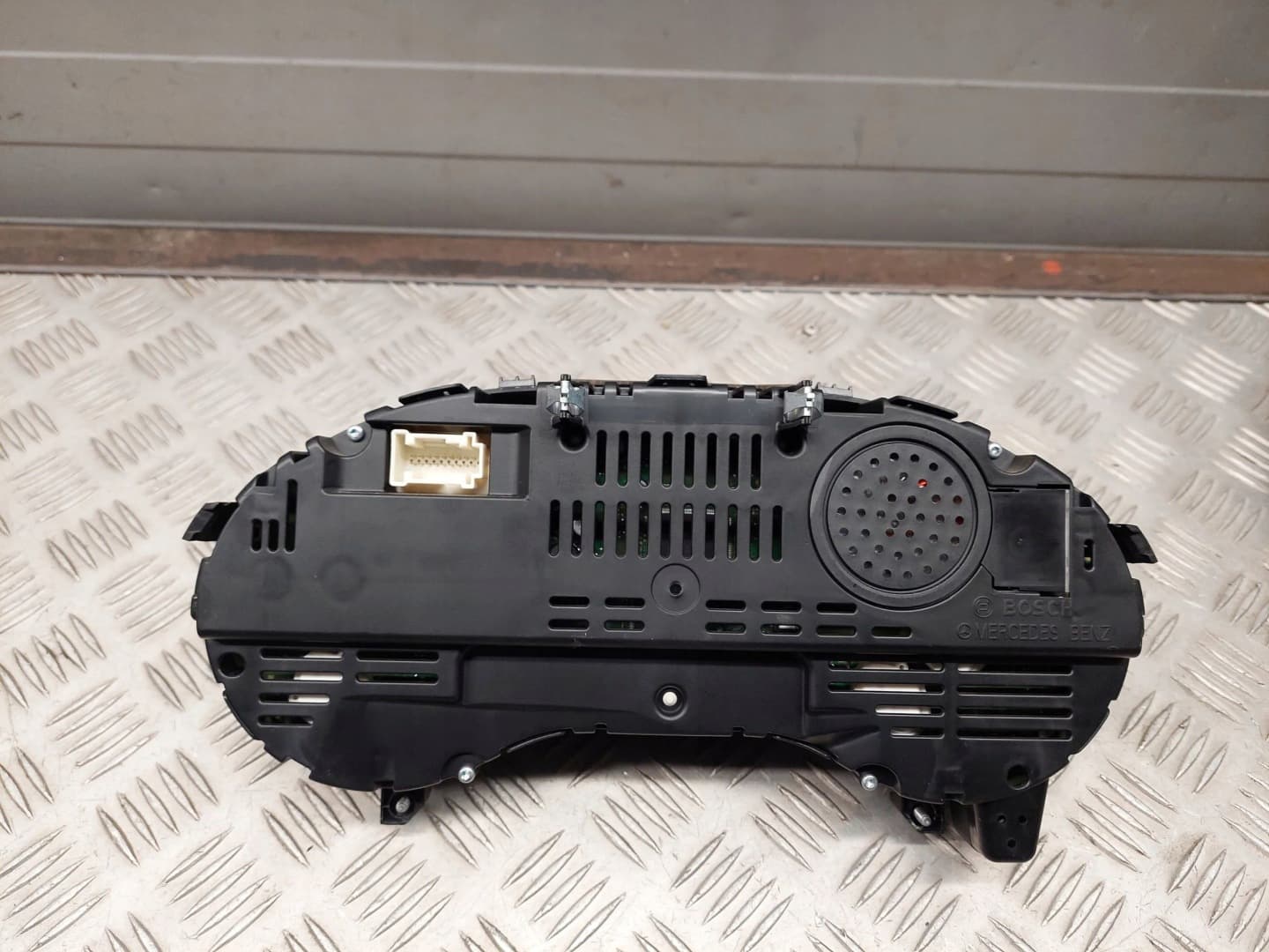 Mercedes-Benz GLA W156 A1569004001 Screen Kombiinstrument Tacho - Thumbnail 5